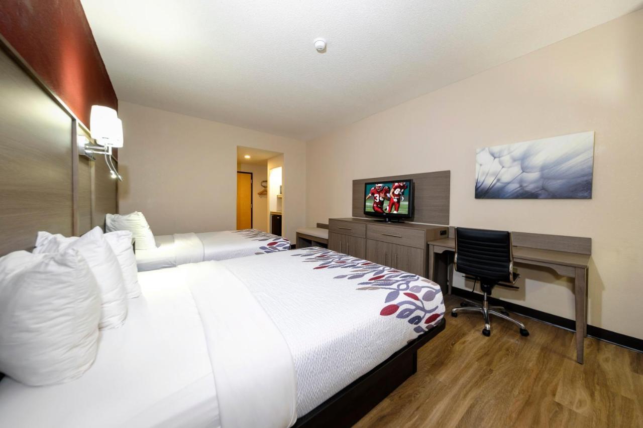 Red Roof Inn Ємассі Екстер'єр фото