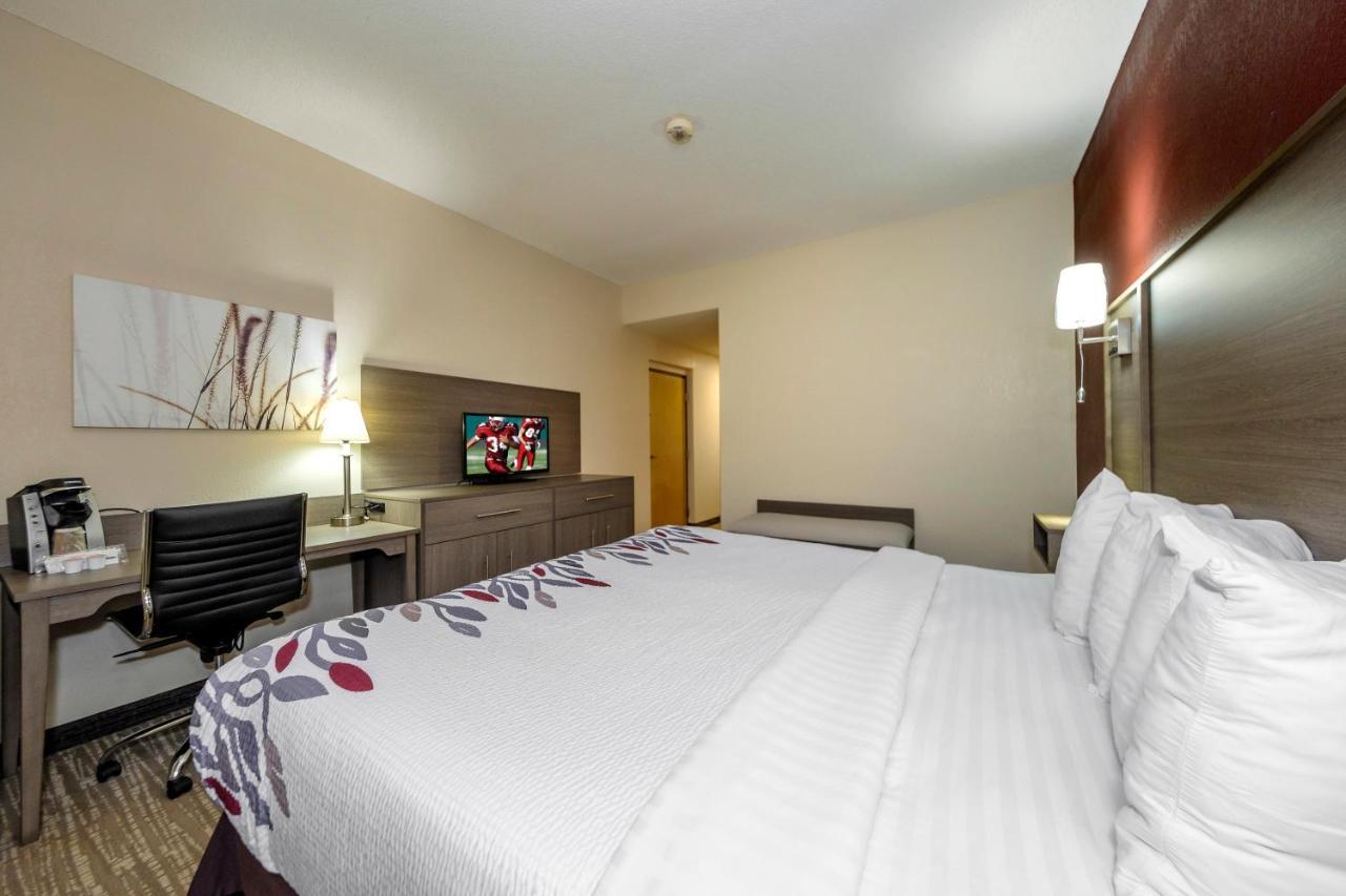 Red Roof Inn Ємассі Екстер'єр фото