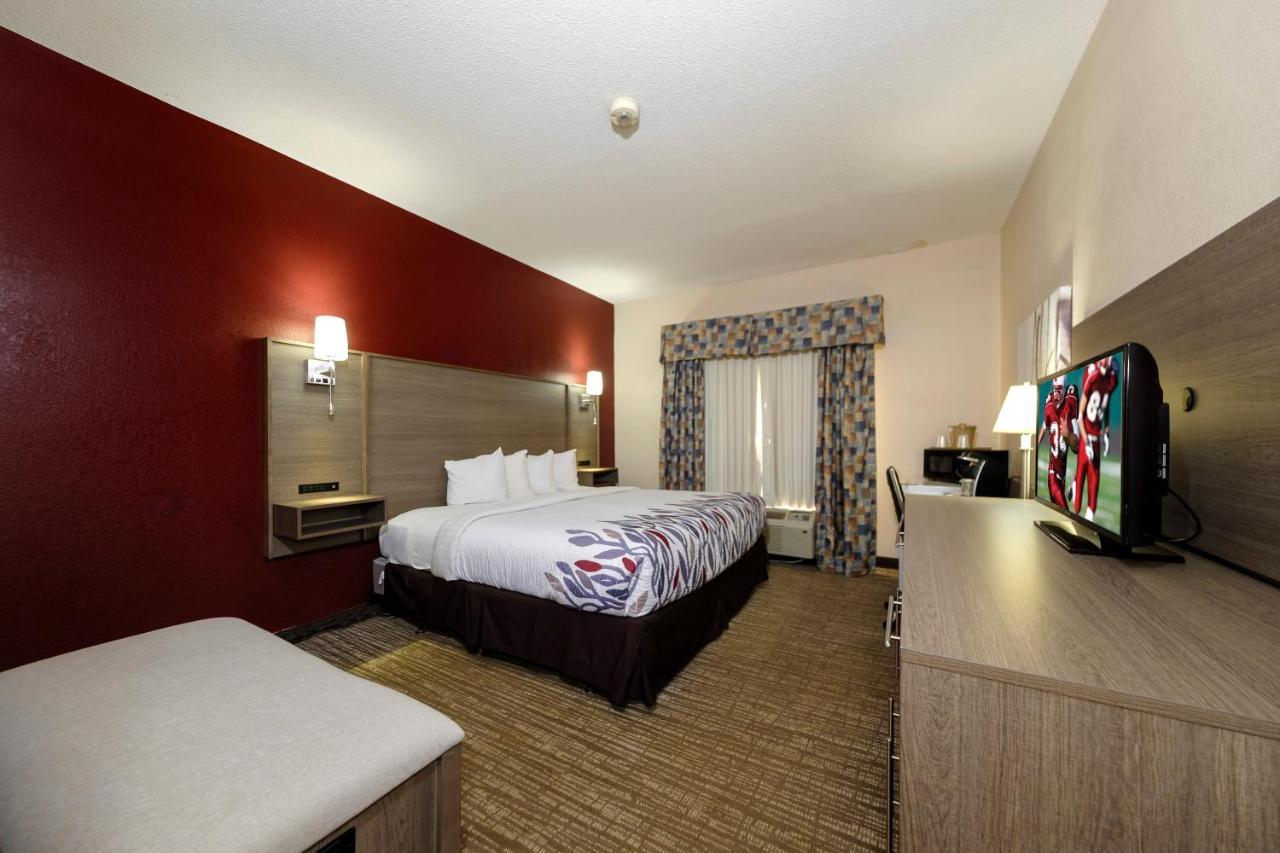 Red Roof Inn Ємассі Екстер'єр фото